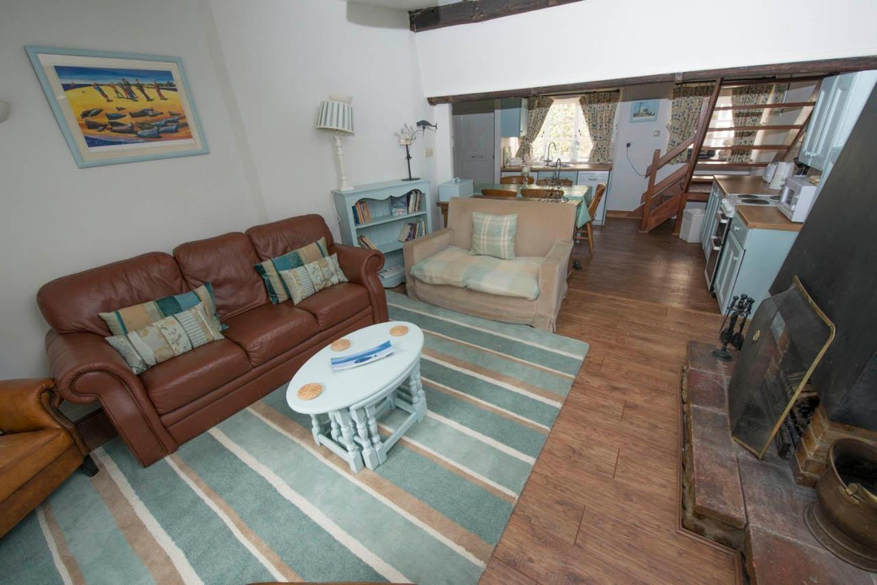 Buttercup Cottage Holt  Bagian luar foto